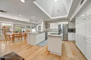 3630 N 54th Ct, Phoenix, AZ 85018 - Photo 9