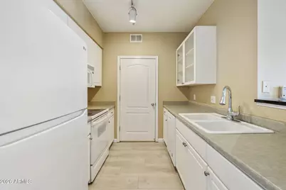 1701 E Colter Street #234, Phoenix, AZ 85016 - Photo 7