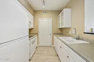 1701 E Colter St, Phoenix, AZ 85016 - Photo 7