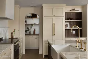 5501 E Camelback Rd, Phoenix, AZ 85018 - Photo 15