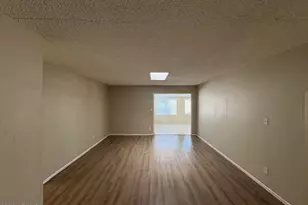 5256 W Cholla St, Glendale, AZ 85304 - Photo 3