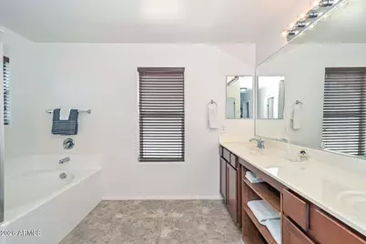 12022 W Leather Lane, Peoria, AZ 85383 - Photo 27