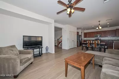 12022 W Leather Lane, Peoria, AZ 85383 - Photo 11