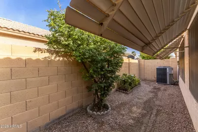 10390 W Yukon Drive, Peoria, AZ 85382 - Photo 29