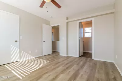 12637 W Shaw Butte Drive, El Mirage, AZ 85335 - Photo 9