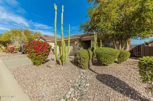 41105 N Prestancia Dr, Phoenix, AZ 85086 - Photo 5