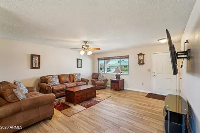 10507 W Kingswood Circle, Sun City, AZ 85351 - Photo 11