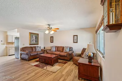 10507 W Kingswood Circle, Sun City, AZ 85351 - Photo 9