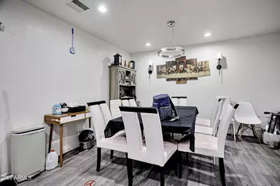 3925 W San Juan Avenue, Phoenix, AZ 85019 - Photo 7