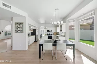 418 S Burk Street, Gilbert, AZ 85296 - Photo 5