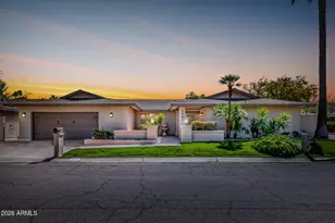 2901 E Las Rocas Dr, Phoenix, AZ 85028 - Photo 1