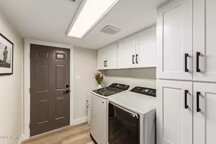 2901 E Las Rocas Dr, Phoenix, AZ 85028 - Photo 45