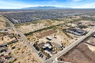 17117 W Dale Ln, Surprise, AZ 85387 - Photo 49