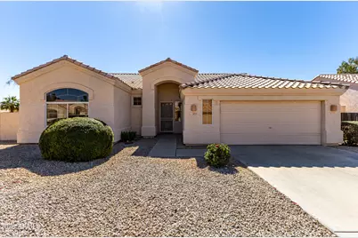 11205 W Bermuda Drive, Avondale, AZ 85392 - Photo 1