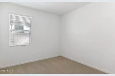 25482 W Bowker Street, Buckeye, AZ 85326 - Photo 9