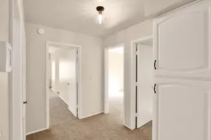 1843 E Sheena Dr, Phoenix, AZ 85022 - Photo 43