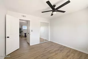 5302 N 81st Pl, Scottsdale, AZ 85250 - Photo 9