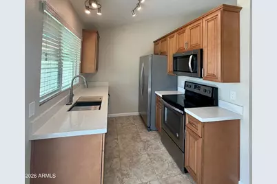 20242 N 30th Drive, Phoenix, AZ 85027 - Photo 5