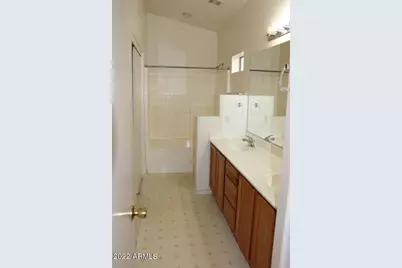 10640 W Coronado Road, Avondale, AZ 85392 - Photo 5