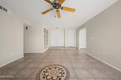 8626 W Lawrence Lane, Peoria, AZ 85345 - Photo 11
