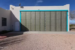 51340 W Iver Rd, Aguila, AZ 85320 - Photo 57