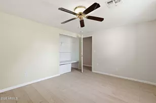 321 E Mitchell Dr, Phoenix, AZ 85012 - Photo 23