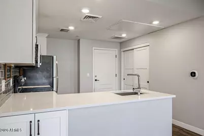 475 N 9th Street #204, Phoenix, AZ 85006 - Photo 7