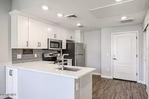 475 N 9th St, Phoenix, AZ 85006 - Photo 1