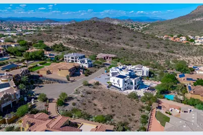 24219 N 62nd Drive #21, Glendale, AZ 85310 - Photo 17