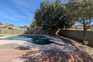 15227 N 23rd Ln, Phoenix, AZ 85023 - Photo 11