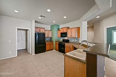26182 W Tonto Lane, Buckeye, AZ 85396 - Photo 7