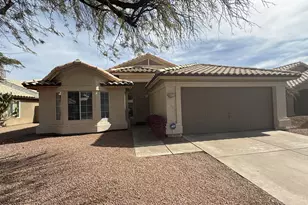 11825 S 44th St, Phoenix, AZ 85044 - Photo 1