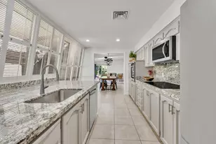 6639 N Chatelaine Pl, Phoenix, AZ 85014 - Photo 9