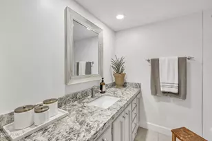 6639 N Chatelaine Pl, Phoenix, AZ 85014 - Photo 23