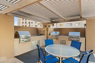 7960 E Camelback Rd, Scottsdale, AZ 85251 - Photo 17