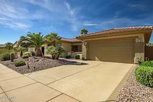 16917 W Cortaro Point Dr, Surprise, AZ 85387 - Photo 3