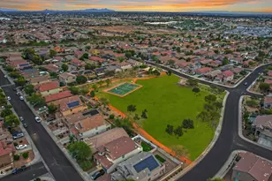 10321 W Carlota Ln, Peoria, AZ 85383 - Photo 9