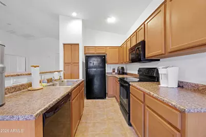 10321 W Carlota Lane, Peoria, AZ 85383 - Photo 11