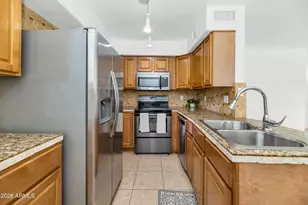 3313 N 68th St, Scottsdale, AZ 85251 - Photo 9