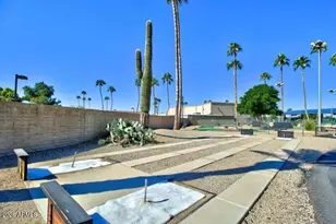 11467 N Desert Hills Dr, Sun City, AZ 85351 - Photo 41