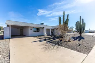 11467 N Desert Hills Dr, Sun City, AZ 85351 - Photo 17