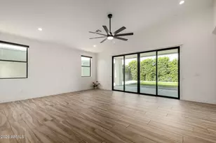 2418 E Amelia Ave, Phoenix, AZ 85016 - Photo 13