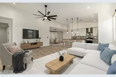 2418 E Amelia Avenue, Phoenix, AZ 85016 - Photo 1