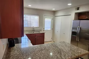 860 N McQueen Rd, Chandler, AZ 85225 - Photo 11