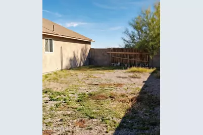 11752 W Loma Vista Drive, Arizona City, AZ 85123 - Photo 9