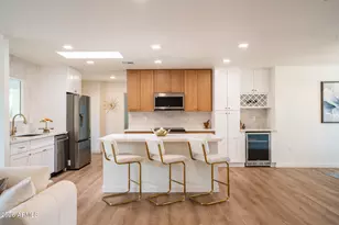 19617 N Willowcreek Cir, Sun City, AZ 85373 - Photo 7