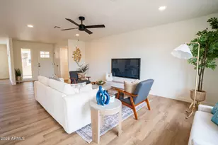 19617 N Willowcreek Cir, Sun City, AZ 85373 - Photo 5