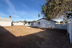 1629 W Taro Ln, Phoenix, AZ 85027 - Photo 13