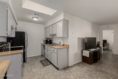 10815 W Northern Avenue #102, Glendale, AZ 85307 - Photo 5