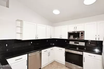 4719 E Amberwood Drive, Phoenix, AZ 85048 - Photo 1